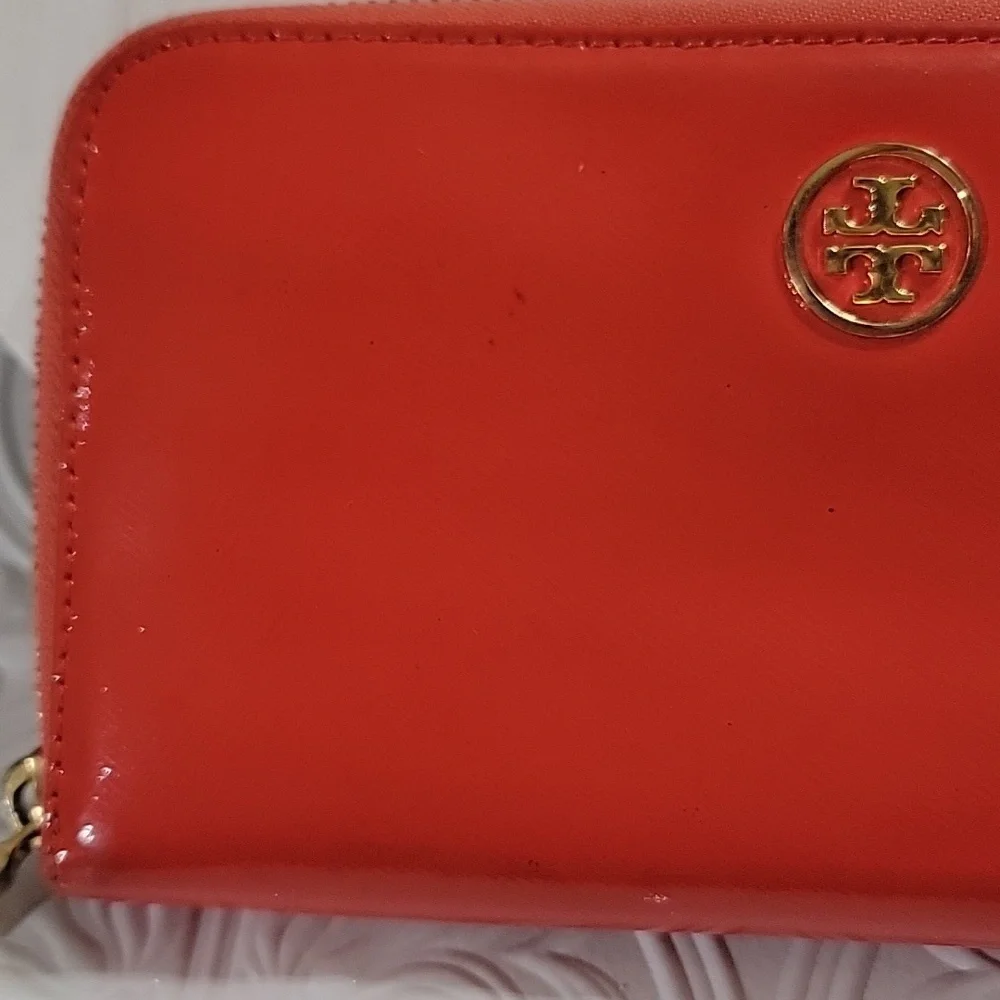 Tory Burch Poppy Red Robinson Continental Patent Leather Wallet